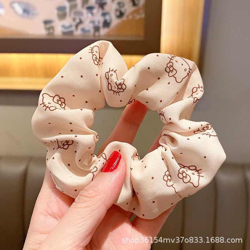 Gato-banda de pelo beige