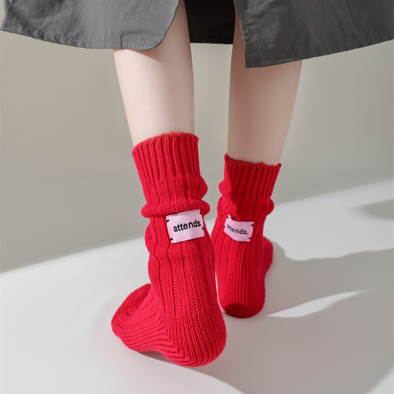 Autumn and Winter Japanese style pink label Solid color raw embryo cotton thick thread knitted mid-calf socks subnet red men and women pile socks ins Autumn and Winter Japanese style pink label Solid color raw embryo cotton thick thread knitted mid-calf socks subnet red men and women pile socks ins