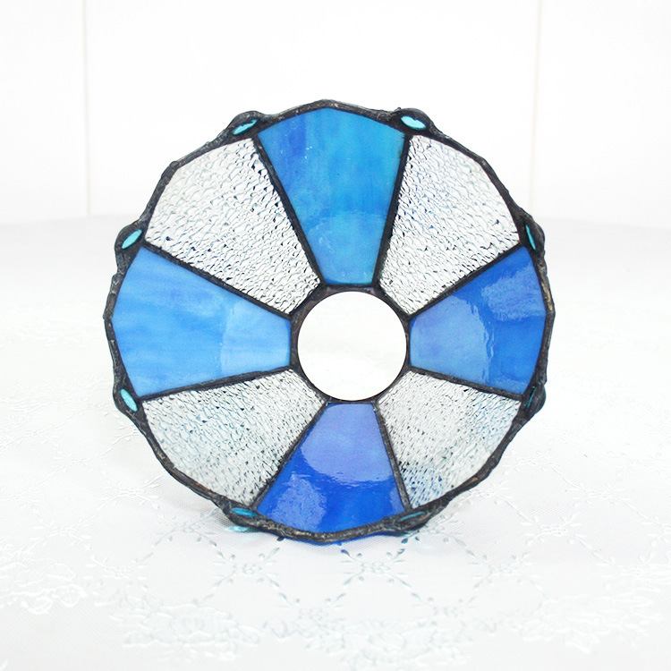 Pantalla de cristal de color al por mayor lámpara de techo lámpara de ventilador accesorios hechos a mano de soldadura pantalla suministro E27 lámpara Puerto