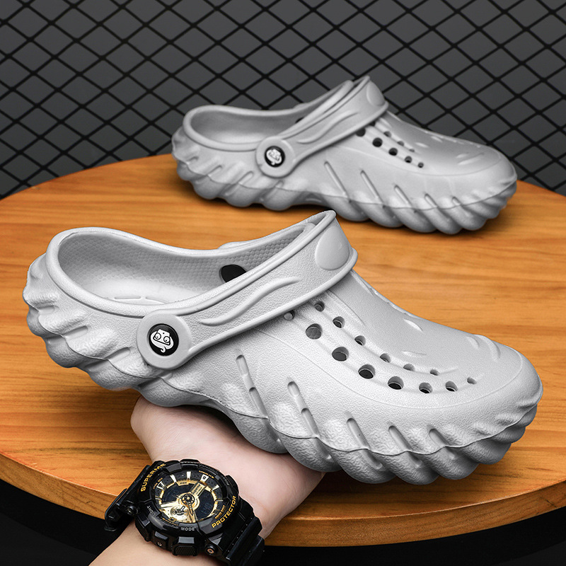 Pantuflas primavera y verano para hombres nuevos zapatos ligeros y resistentes al desgaste para interiores y exteriores Sandalias de playa de moda casuales para hombres