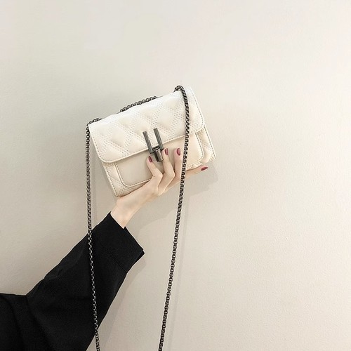 小包包女高级感小众新款时尚菱格链条包单肩斜挎包迷你小方包
