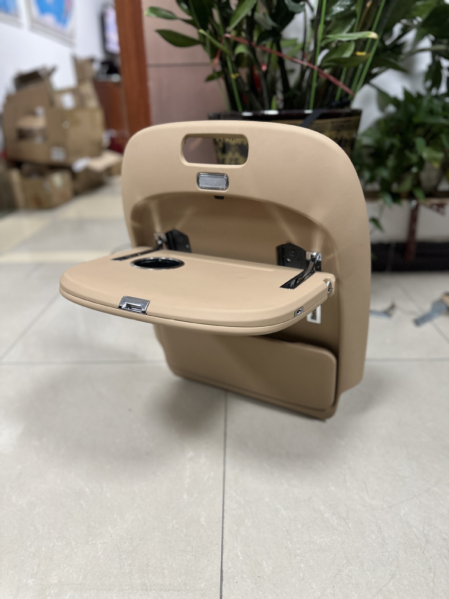 24/25 Model Aito Car-Mounted M7/M8/M9 Rear Seat Folding Table, Special Modified Car Seat Folding Table