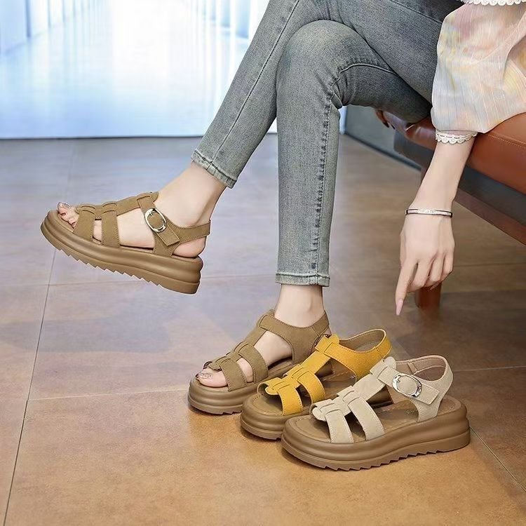 Explosión de soleas gruesas transpirables sandalias Birken para mujeres de verano 2026 nuevos cómodos zapatos casuales planos romanos antideslizantes