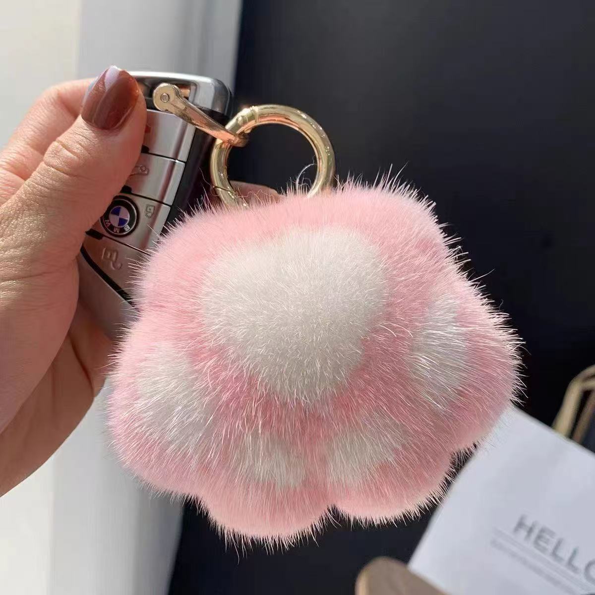 Colgante de bolso de garra de gato de pelo de visón de imitación lindo transfronterizo llavero creativo regalo de pareja colgante de muñeca todo fósforo