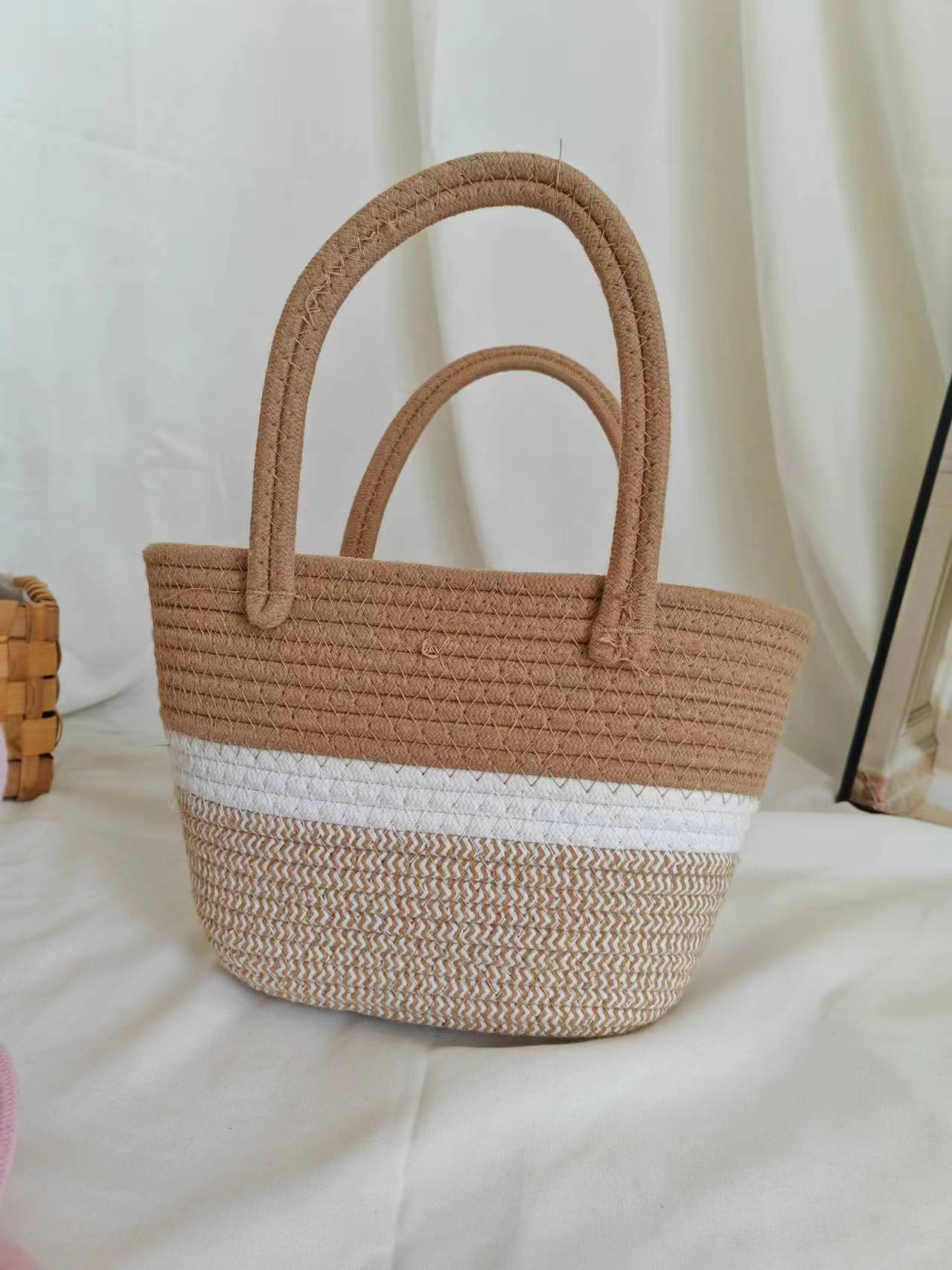 2024 primavera nuevo diseño de nicho bolso de mano de gran capacidad bolso de mano bolso de mujer casual bolso de moda occidental
