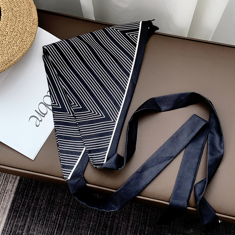 Toalla triangular con cintura, bufanda de seda con flor de anacardo retro, sensación de alta gama, cortina de pedo apilada multifuncional de verano, diadema de todo fósforo