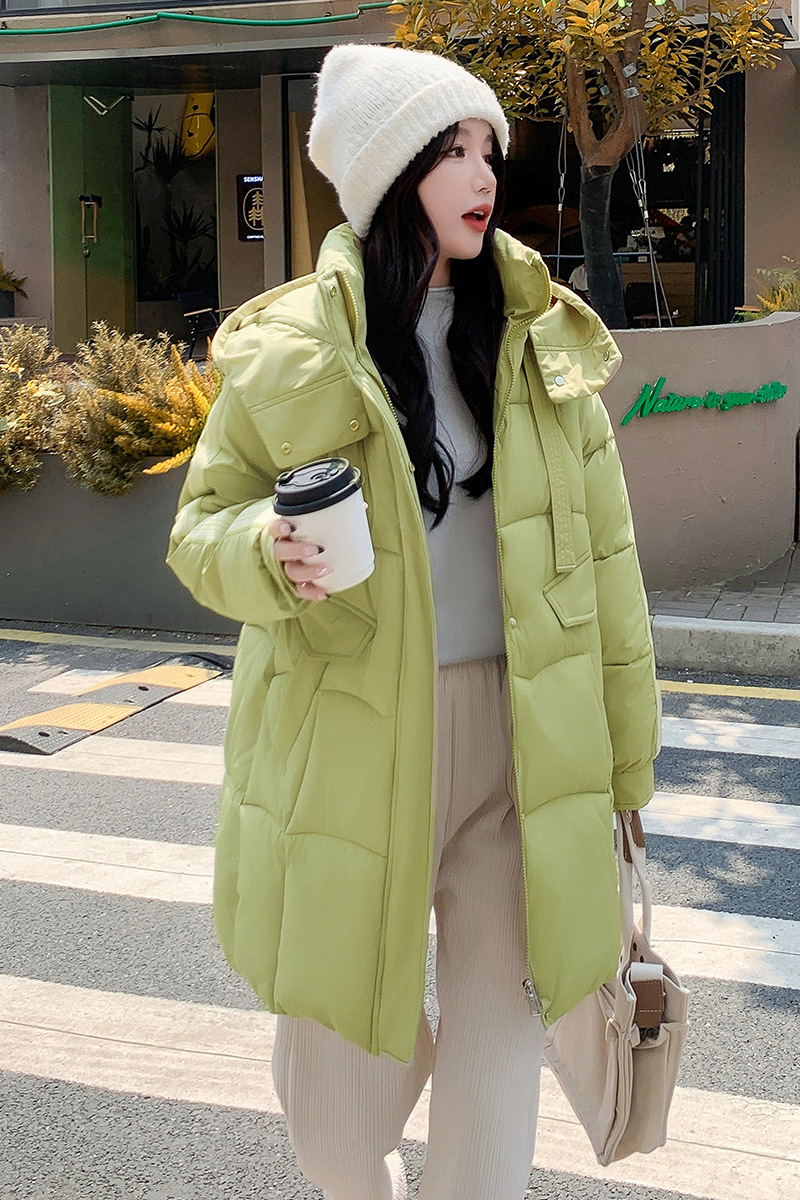 2025 ropa de algodón de estudiantes para mujeres medianas y largas 2025 invierno nuevo estilo casual encapuchado rodilla gruesa chaqueta de algodón abrigo