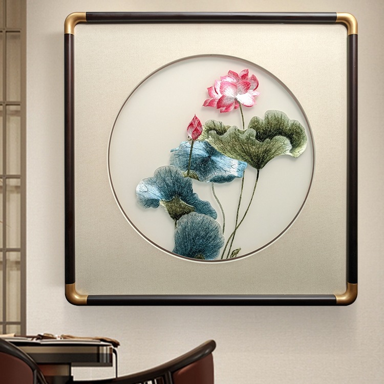 荷花刺绣装饰画非遗手工苏绣客厅挂画玄关成品新中式轩宇