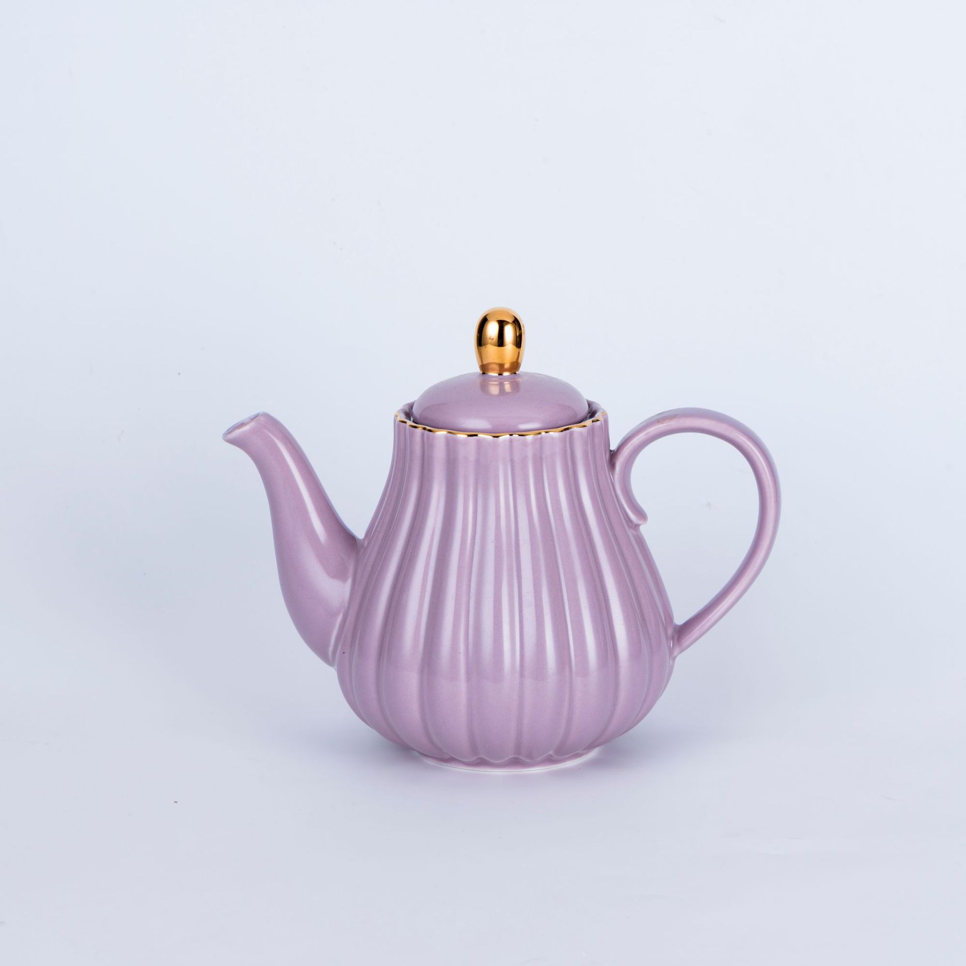 Rayas de abeja dorada Una olla de cuatro tazas Plato de café japonés Juego de tetera fría Juego de esmalte de color y té de flores doradas Cerámica