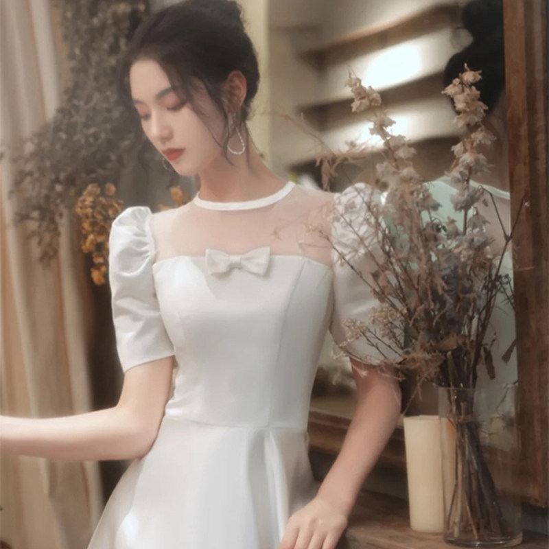 French-Style Satin Light Wedding Dress 2026 New Model, Simple and Elegant Retro Court Style Petite Gown for Women French-Style Satin Light Wedding Dress 2026 New Model, Simple and Elegant Retro Court Style Petite Gown for Women