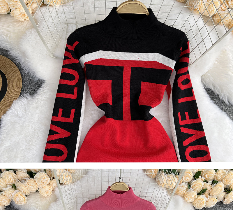 Abbigliamento Donna Abito in maglia elastica e stampata_voghion.com