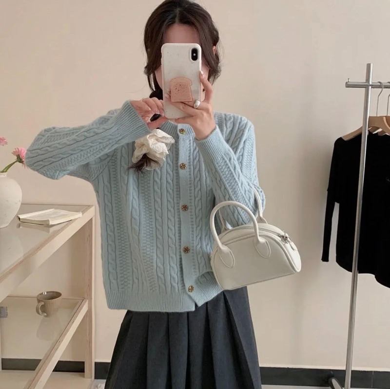 跨境复古新款宽松慵懒风小麻花毛衣外套女设计感软糯温柔针织开衫|undefined