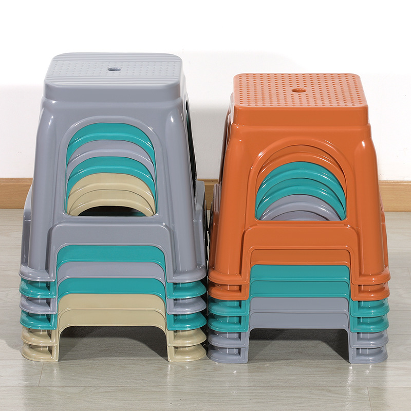Taburete de plástico engrosado, sala de estar de moda para el hogar, taburete pequeño económico simple, antideslizante y duradero, mesa de comedor, taburete, restaurante de baño