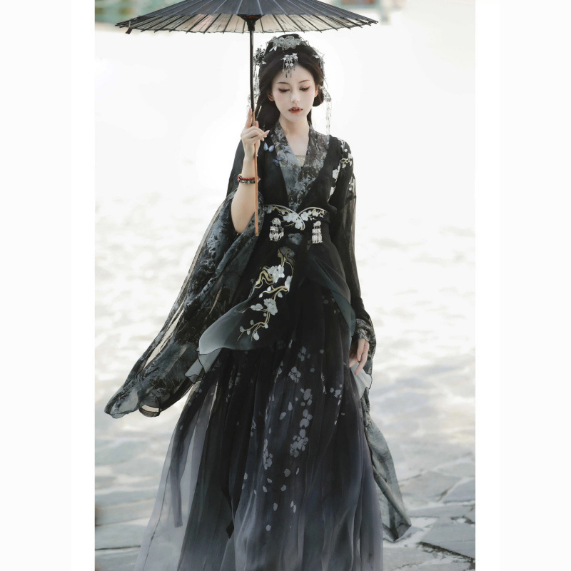 Hanfu for Women with Plum Blossom Heavy Embroidery, Cool Style of Northern and Southern Dynasties, Jianghu Martial Arts Style