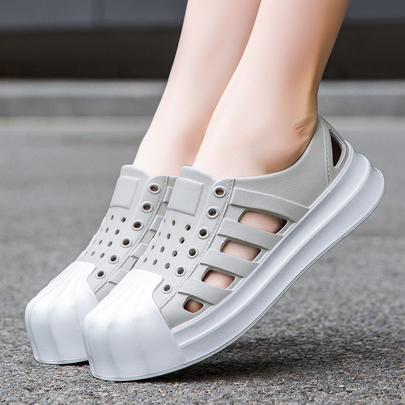 Luchi Summer Couple's Hollow-Out Clogs for Outdoor Wear, Casual and Fashionable Beach Breathable Non-Slip Soft-Soled Sandals