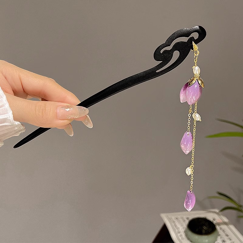 2 ¿ horquilla de flores moradas con borlas de perlas