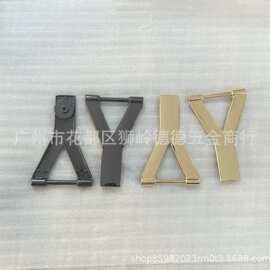 厂家直销  箱包前翻盖  特殊五金盖头  装饰吊Y牌磁吸
