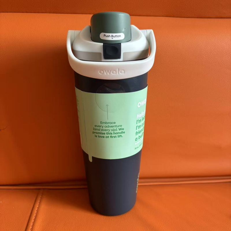 オワラと同じスタイルのフルーツカップ、30オンスのステンレス製車載カップ、直飲み保温カップ、持ち運び可能なハンドル付きスポーツウォーターボトル|undefined