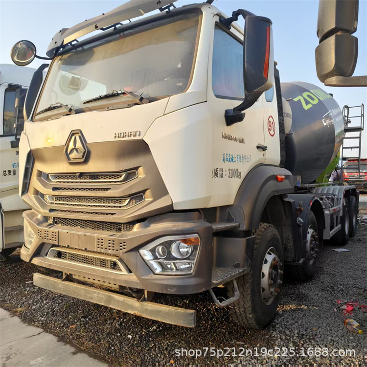 Автобетоносмеситель Howo 8x4 (380 л.с.)