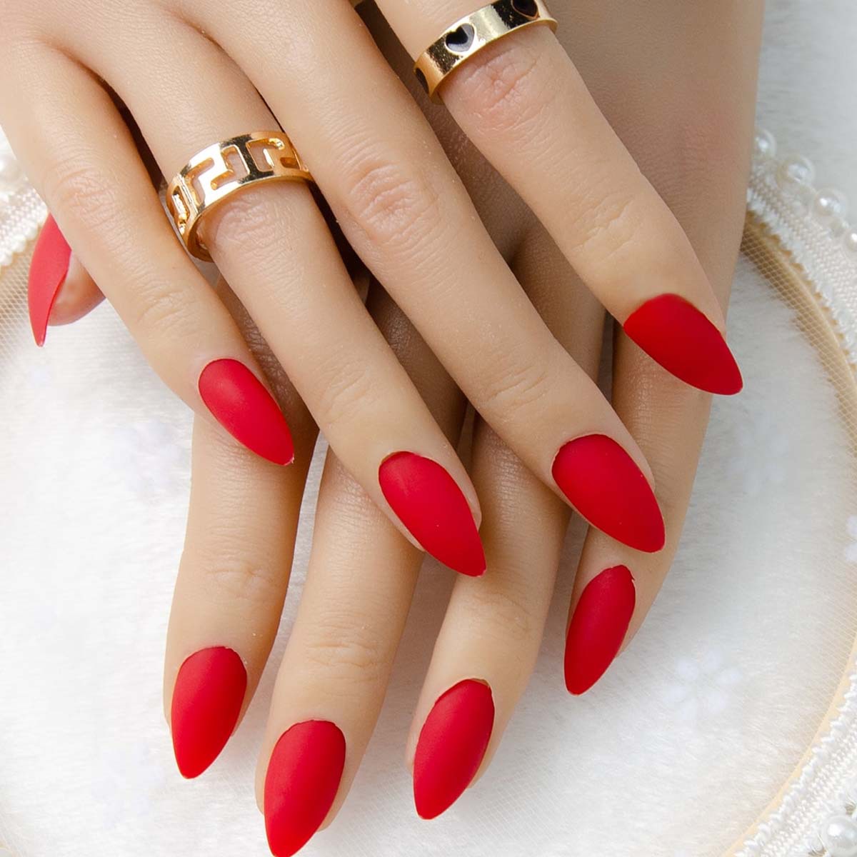 Uña de almendra desmontable negra borde francés minimalista moda manicura falsa parche de uñas al por mayor