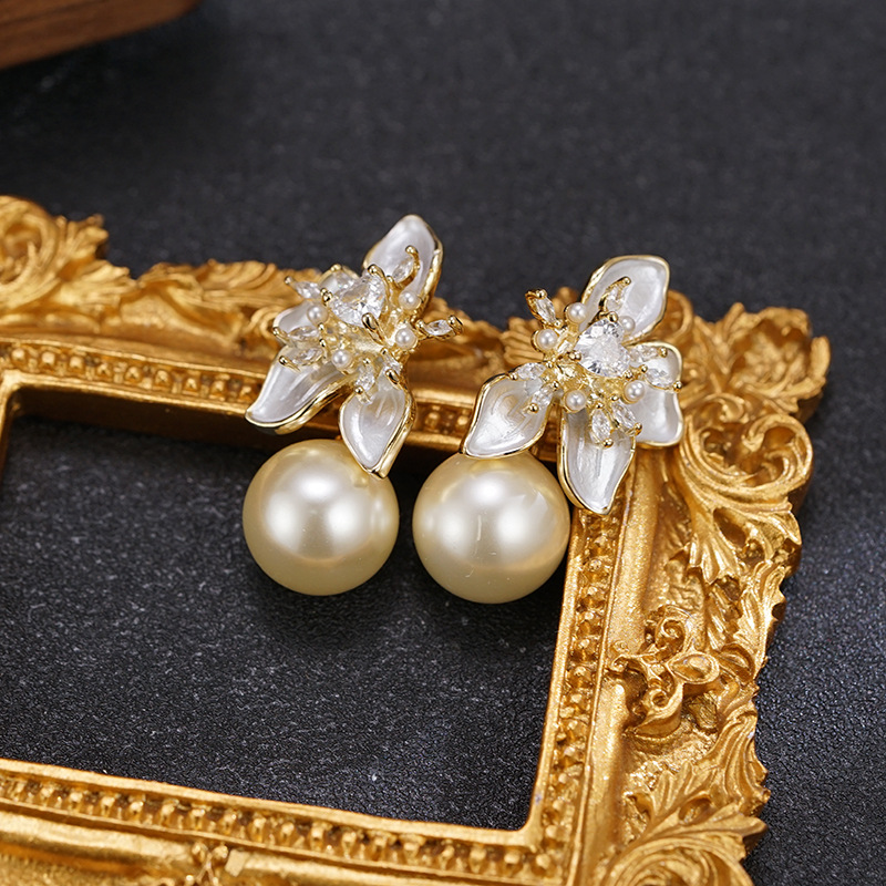 Drop Earrings Classification 1 Pair Quantity Holiday, Cocktail Party Occasion 1 Pair Elegant Glam Flower Plating Imitation Pearl Copper Zircon Drop Earrings