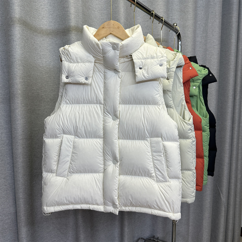 Thickened 90% White Duck down Vest for Women, Short Style with Detachable Hood, 2026 New Korean Version Hooded Vest Jacket Thickened 90% White Duck down Vest for Women, Short Style with Detachable Hood, 2026 New Korean Version Hooded Vest Jacket