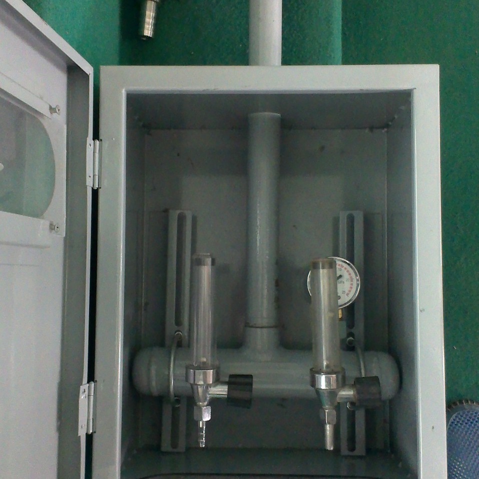 厂家销售氧气、二氧、丙烷接头箱、点阀箱、终端箱、气体分配器