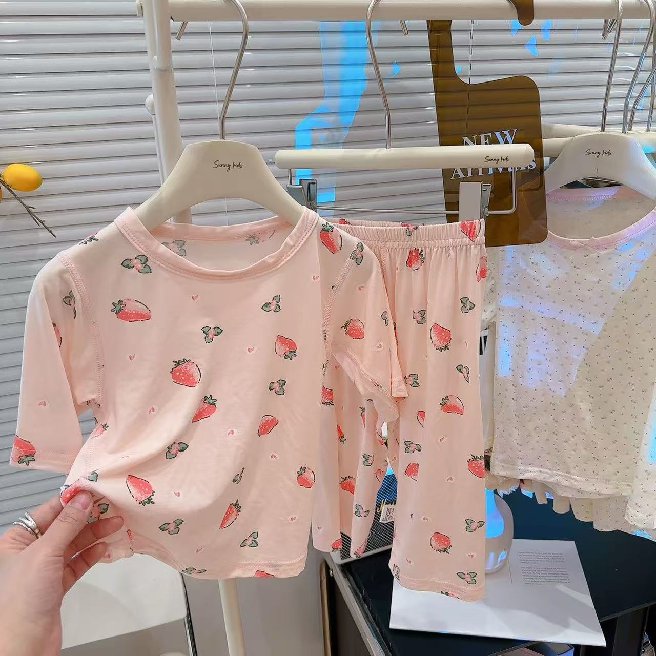 [Personalizado] Pijamas para niños, ropa de aire acondicionado ligera y transpirable para niños de verano, traje de ropa para el hogar de encaje de manga tres cuartos para niñas