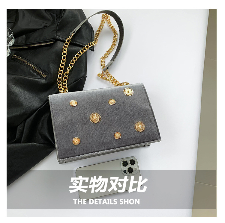 Cross-border fashionable velvet small square bag for women, simple and fashionable single-shoulder bag, new autumn and winter crossbody chain bag undefined