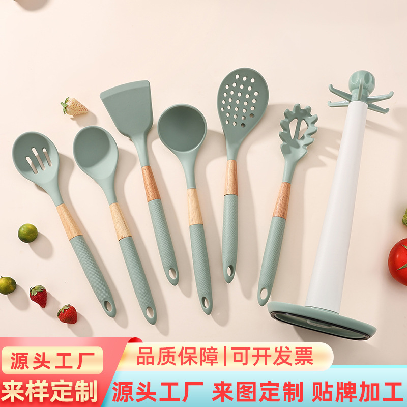 Silicone kitchenware