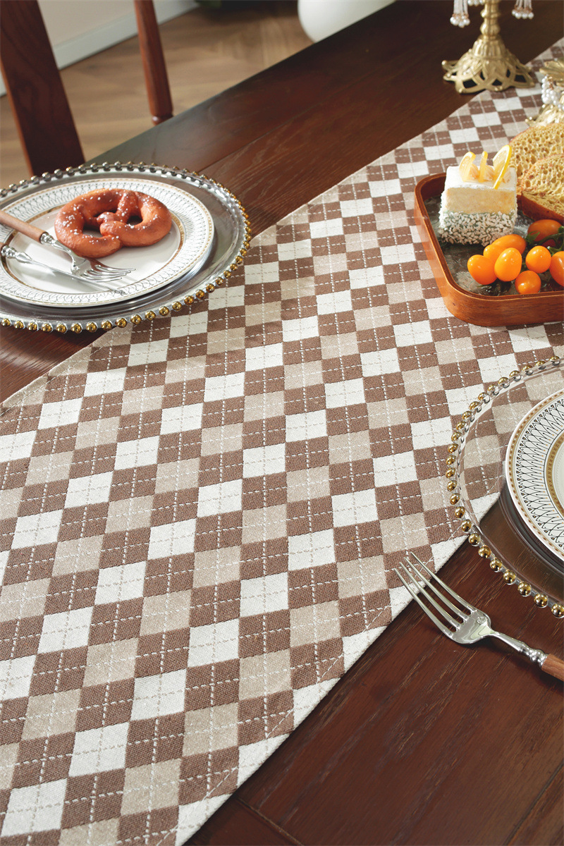 American Retro Geometric Jacquard Tassel Table Runner For Home_voghion.com