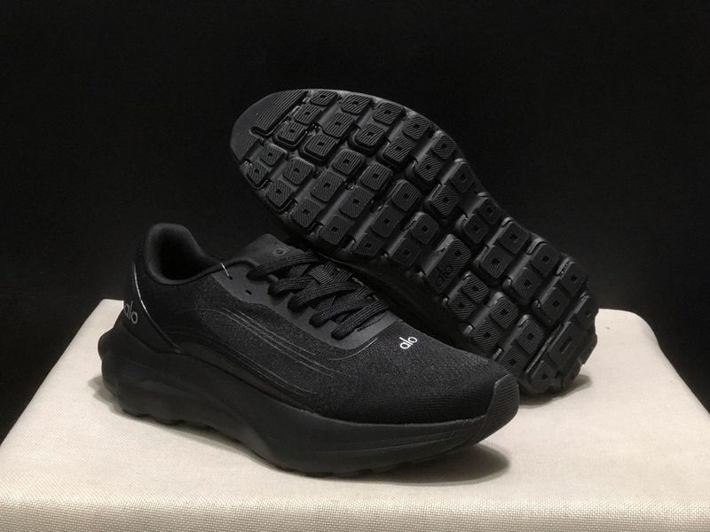 纯原 yoga Alo Runner 休闲跑步鞋 男女鞋 36-46码 带半码工厂店|undefined