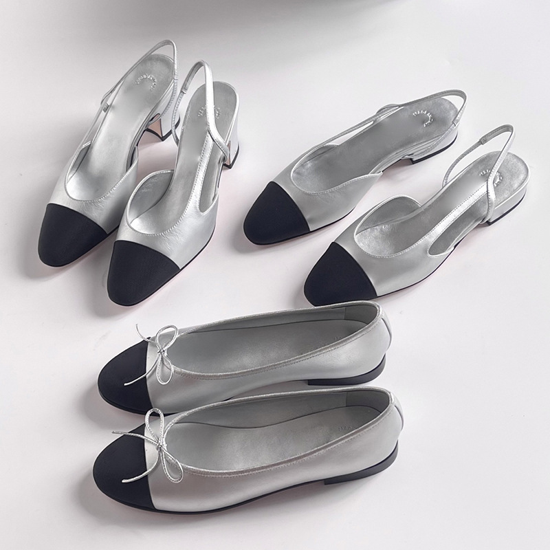 홍콩 Xiaoxiangfeng Baotou 샌들 여성 2025 여름 정품 가죽 컬러 블록 플랫 슈즈 원라인 버클 백 빈 신발