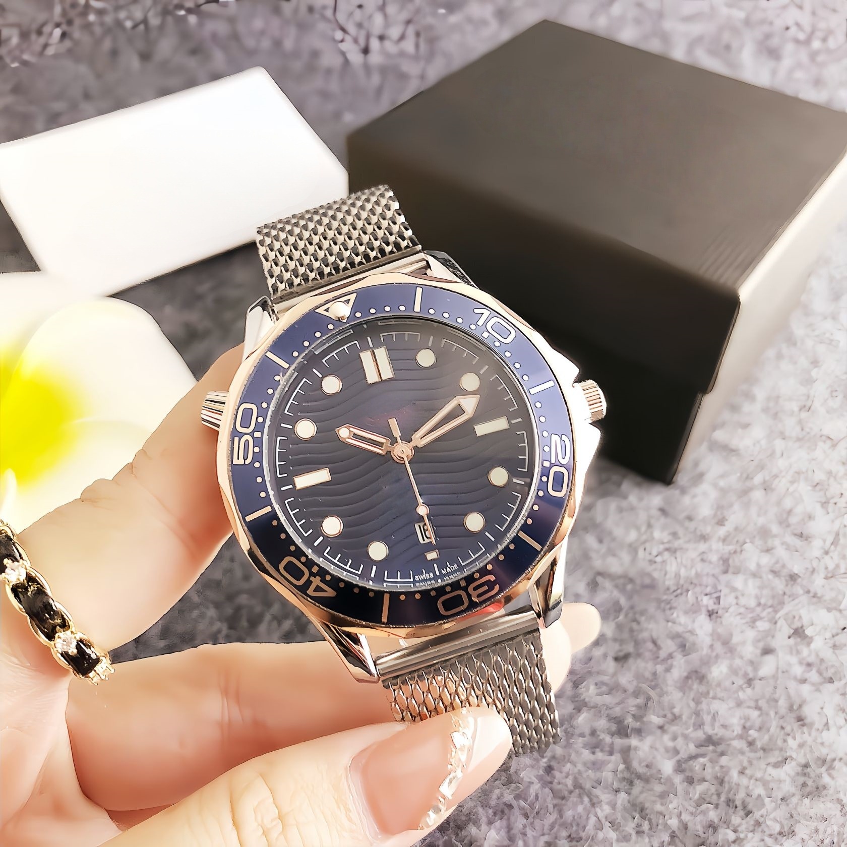 2025 New Hot Selling European Brand Multifunctional Mesh Belt Quartz Men's Luxury Luxury Watch Factory Wholesale and Retail