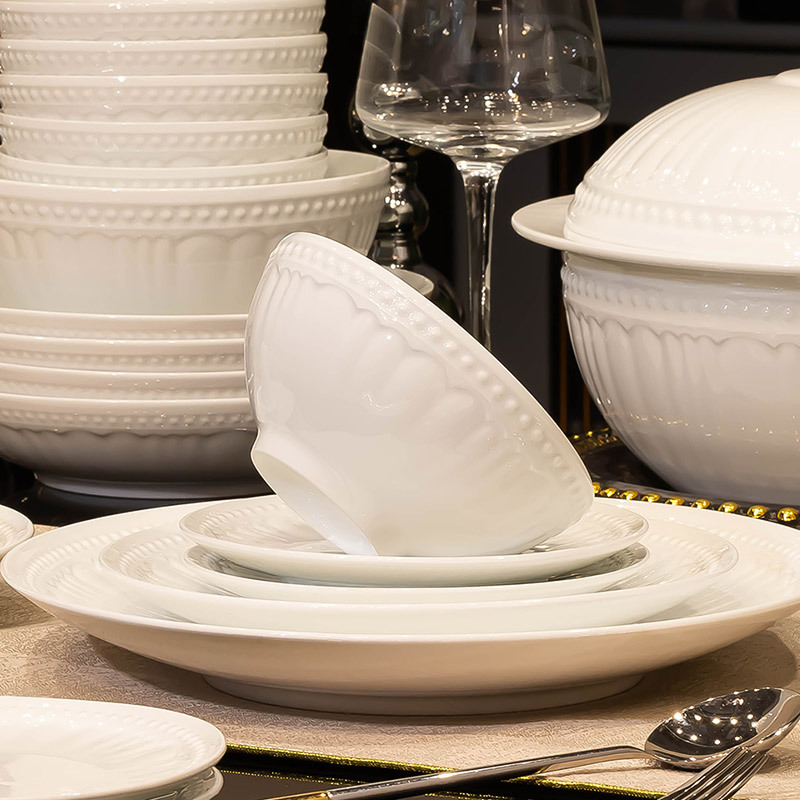 Jingdezhen high-temperature white porcelain underglaze painted set of tableware, high-end carved ceramic bowls, plates, and dishes, home use, relocation set