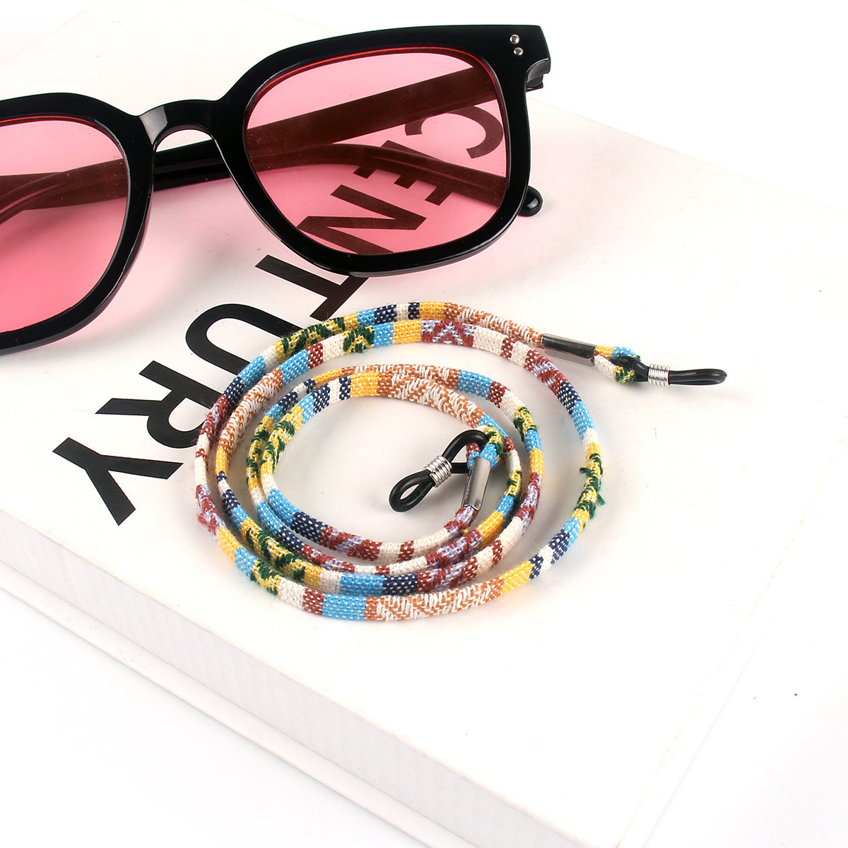 Amazon ventas transfronterizas gafas de viento bohemias cuerdas de colgante gafas de cadena con gafas de viento nacional para evitar la caída de la cuerda