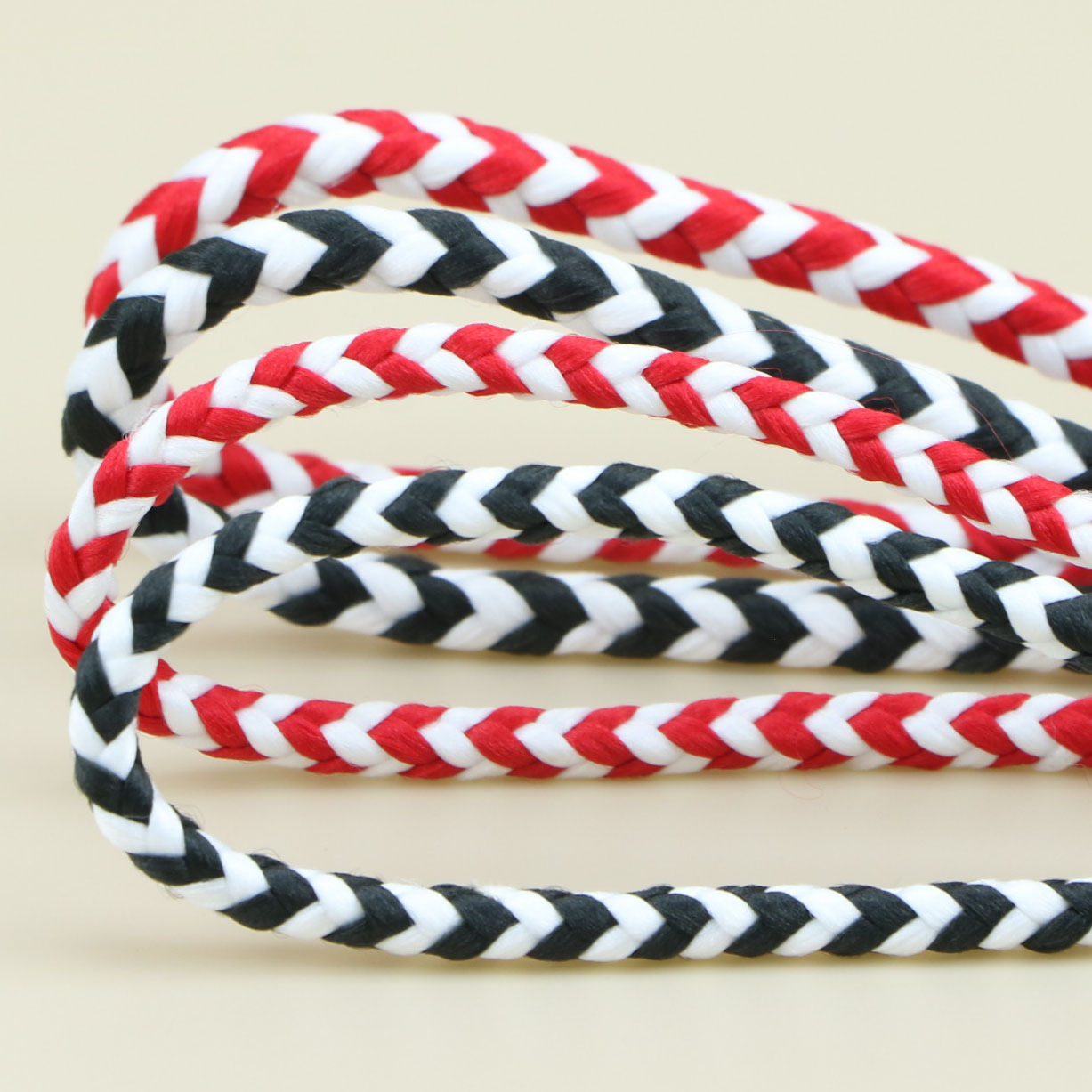 8锭涤纶低弹丝红白黑白双色V型编织绳 3mm4mm5mm运动裤抽绳卫衣绳