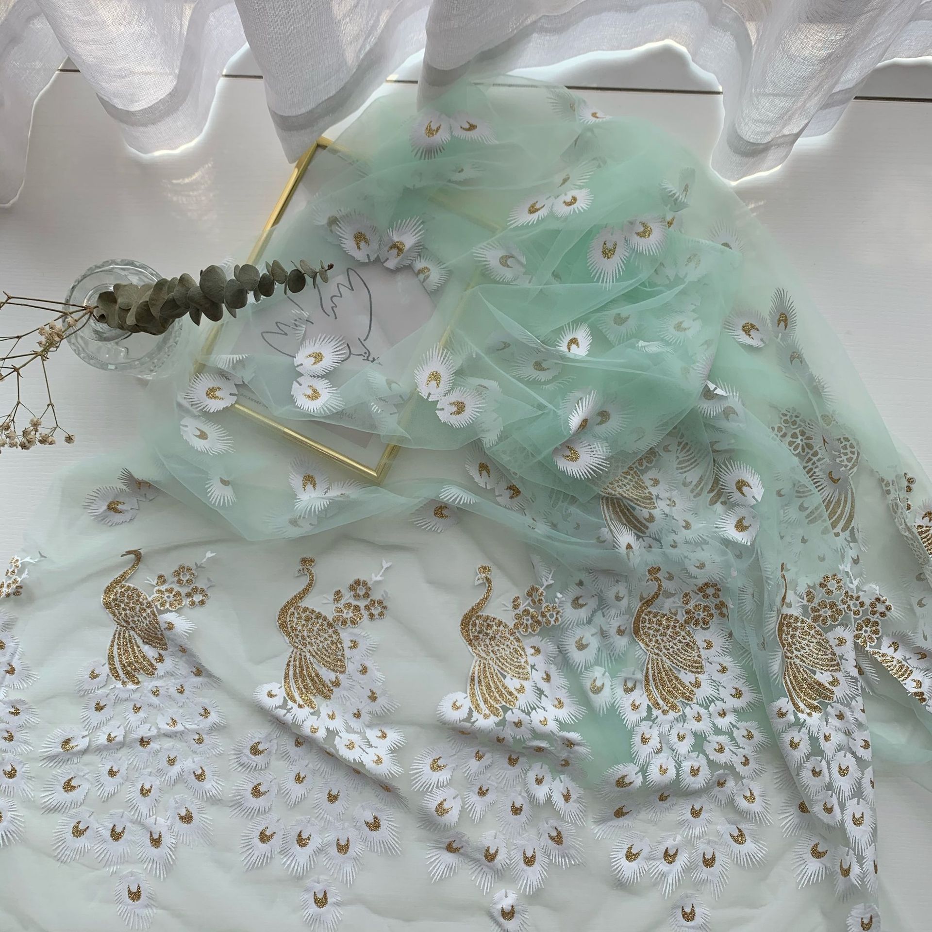 Colocación bilateral pegamento polvo de impresión bronceado malla Flor del Pavo Real capa hilo ropa para niños Hanfu Lolita tela suministro directo