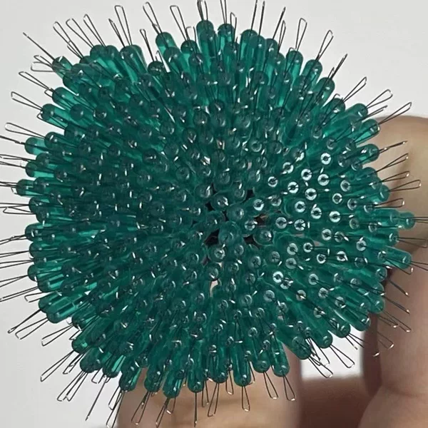 Silicone through green fluorescent green spot super tight space beans all kinds of color bulk space beans manufacturers wholesale fishing gear accessories