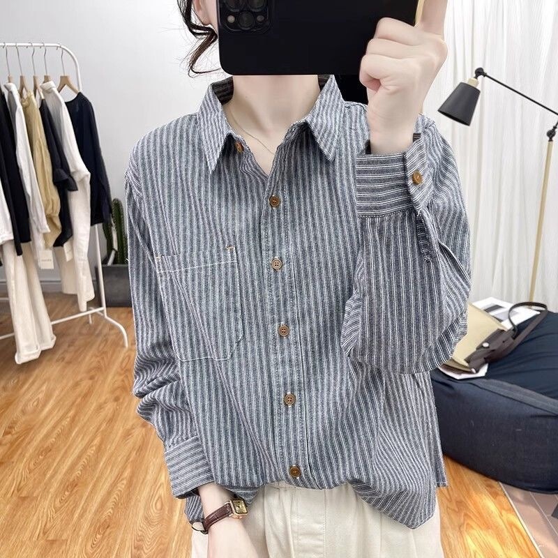 Cotton Striped Lapel Long-Sleeve Shirt for Women, Loose Fit, New Autumn Top, Slimming Casual Shirt for Spring and Autumn, Trendy Outerwear Cotton Striped Lapel Long-Sleeve Shirt for Women, Loose Fit, New Autumn Top, Slimming Casual Shirt for Spring and Autumn, Trendy Outerwear