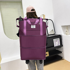 旅行袋のリュックサックの大容量は万能輪を取り外して荷物を収納します。