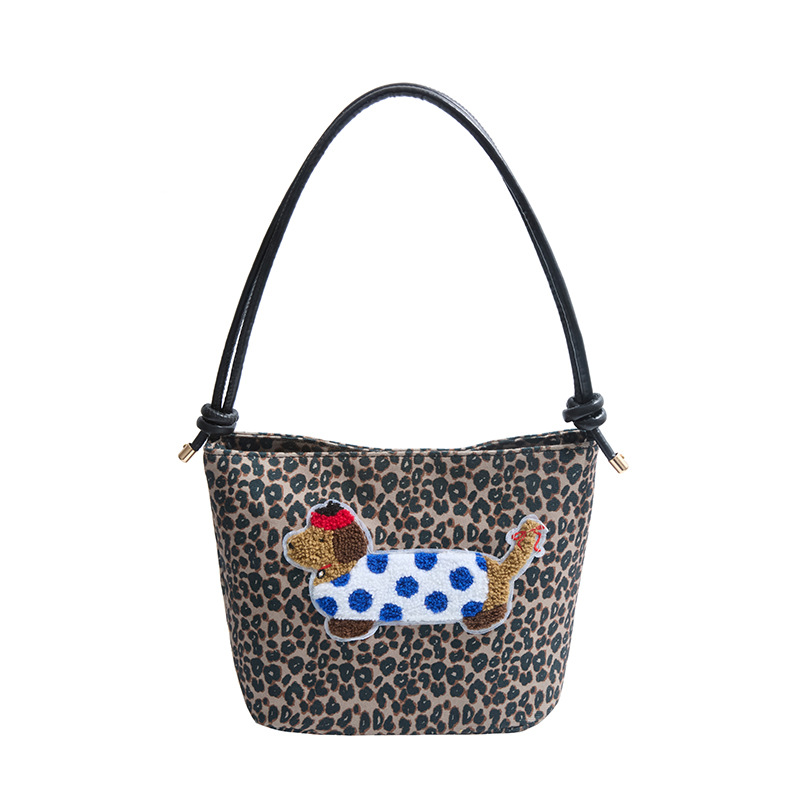 Leopardo salchicha bolsa de perro mujer 2024 otoño invierno nuevo hombro brazo bolso de diseño sensación retro bolso de balde de agua