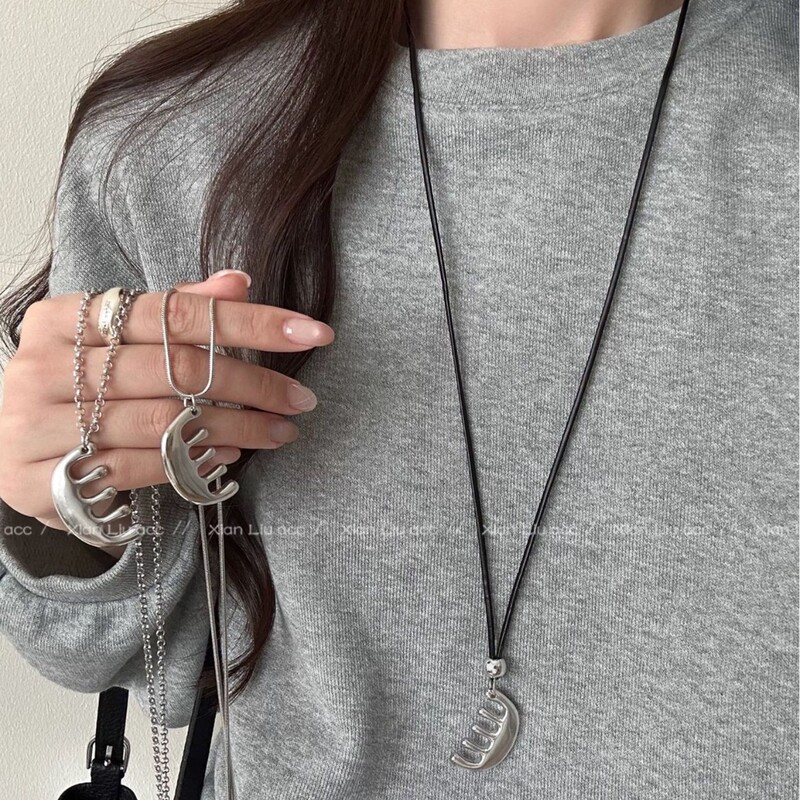 Casual Design Comb Necklace for Women, High-End, Accessible Luxury, Niche Stylish, Unique Elegant, Long Sweater Chain Accessories Casual Design Comb Necklace for Women, High-End, Accessible Luxury, Niche Stylish, Unique Elegant, Long Sweater Chain Accessories
