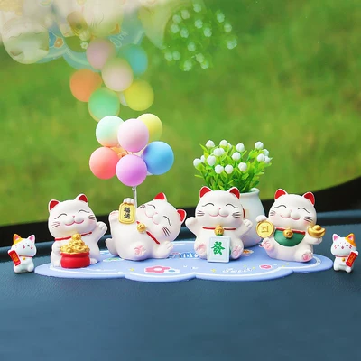 2026 New Car Ornament: Cute Sürətlər qutusu və əl tormozu başlıqları - four-large-fortune-cats-colorful-balls-white-auspicious-fruit-flower-blue-mat-2-kittens