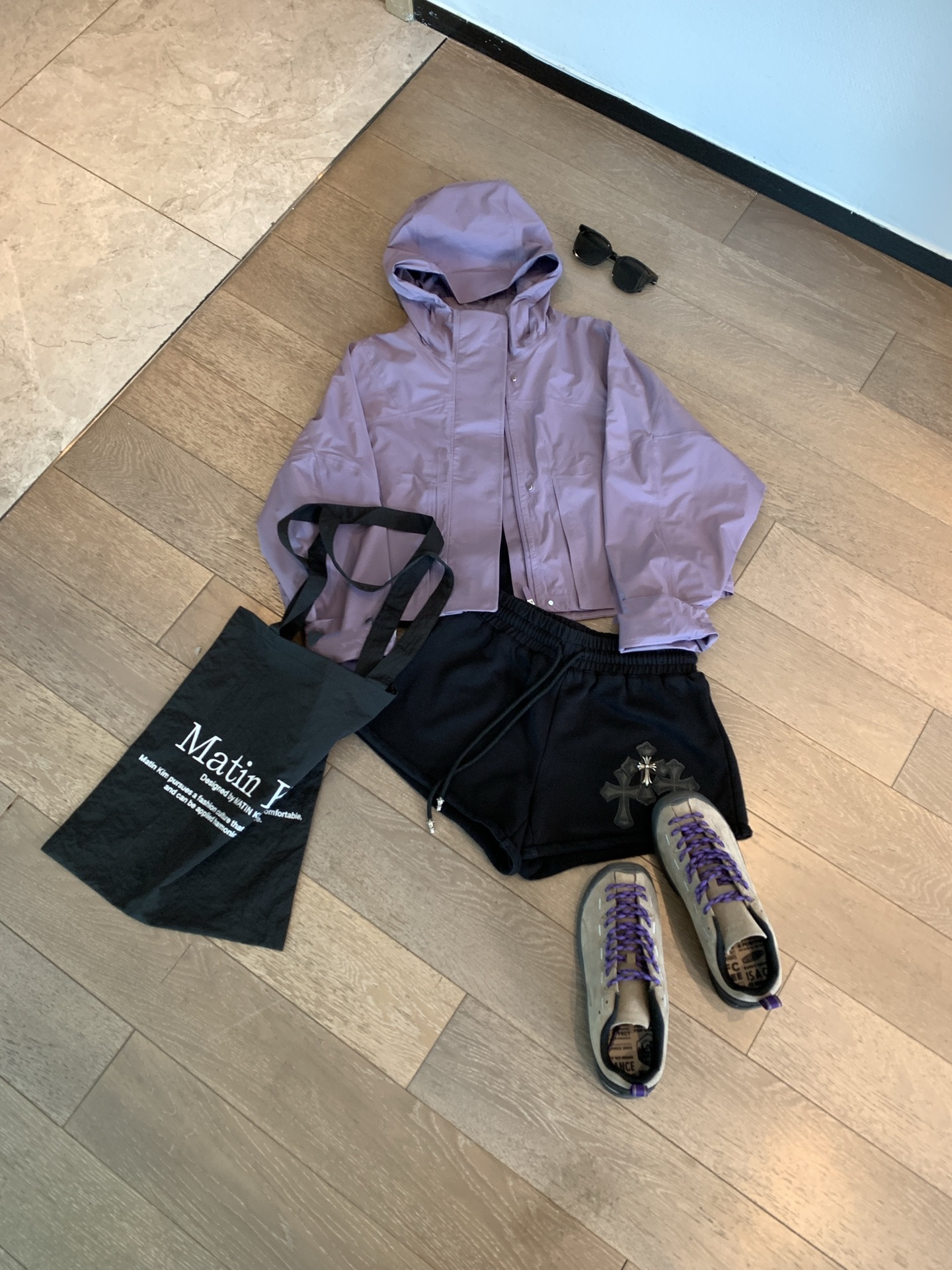 021406春の新型女性四色の短い帽子のA字版の小さいレインコートのスポーツジャケットの突撃服のコート