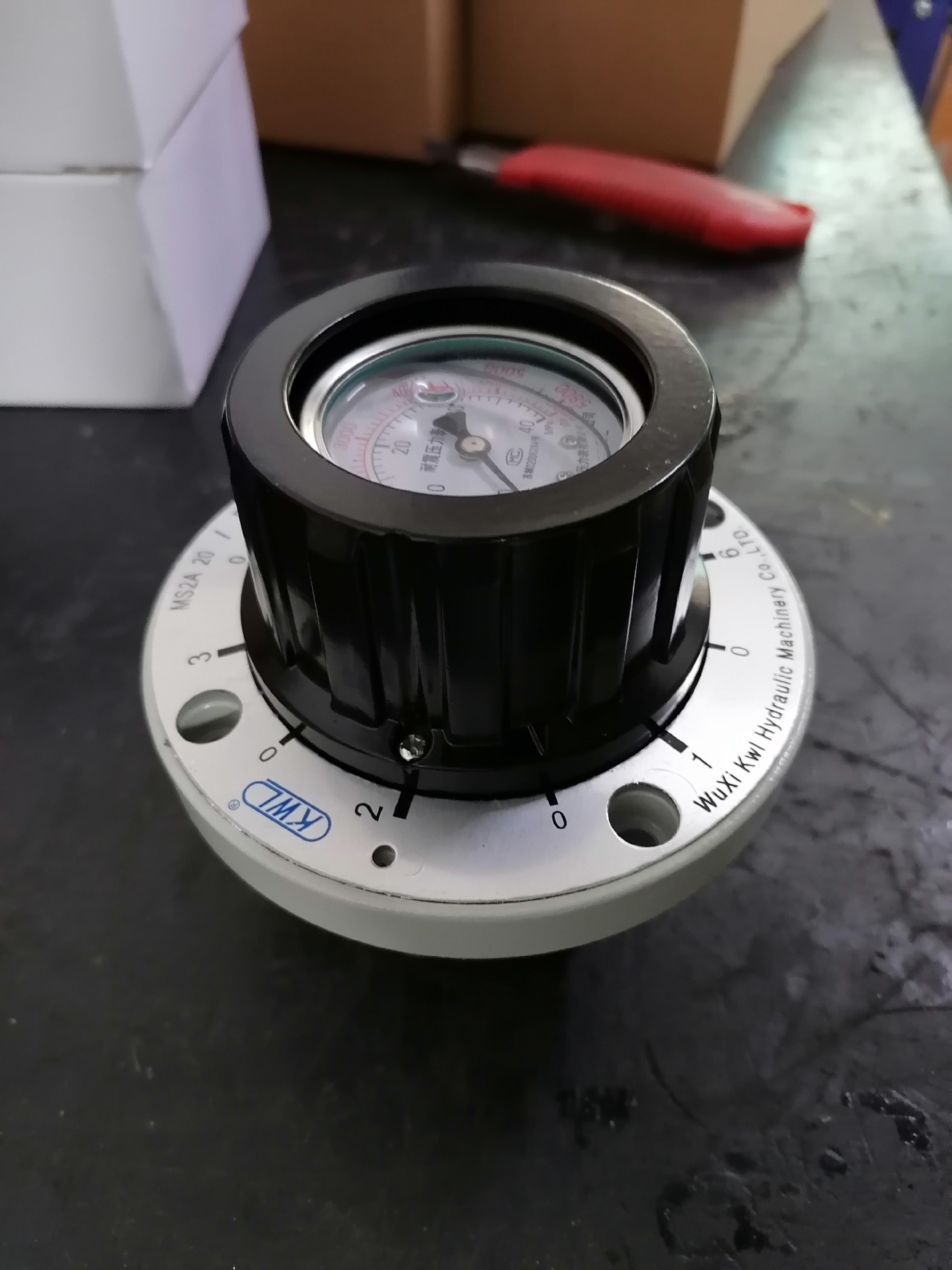 MS2A-20/100,MS2A-2.0/16,MS2A-2.0/100,MS2A-20/25,六点压力表