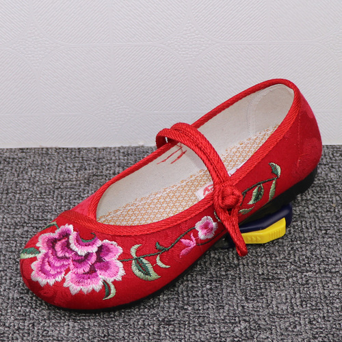 Women's old Beijing cloth shoes soft bottom embroidery shoes ancient wind Hanfu qipao tang suit shoes flat bottom shoes