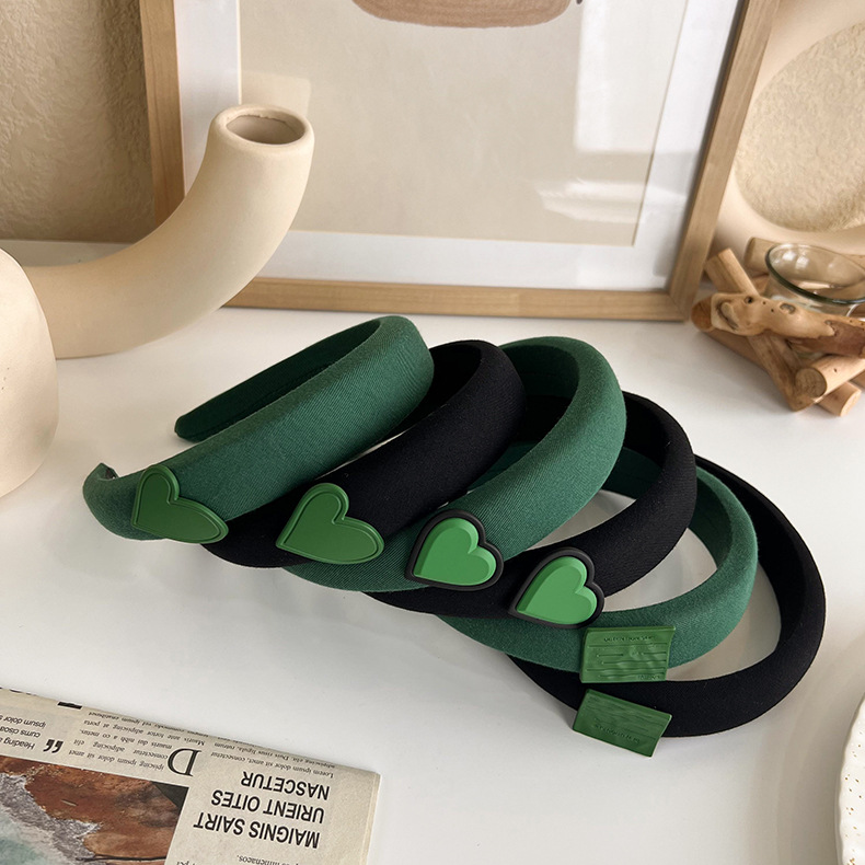 South Korea Green Heart Shape Wide-brimmed Headband Temperament Sponge Headband display picture 11