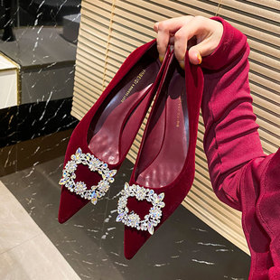 ��ʽС���߸�ЬŮЬ2025���¿���|����ˮ荼��^�\�ڼ���ͨ�چ�Ь