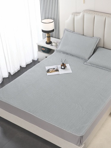 BB4C wholesale summer mat ice bubble cooling all-inclusive bed sheet ice silk mat summer washable folding air conditioner soft